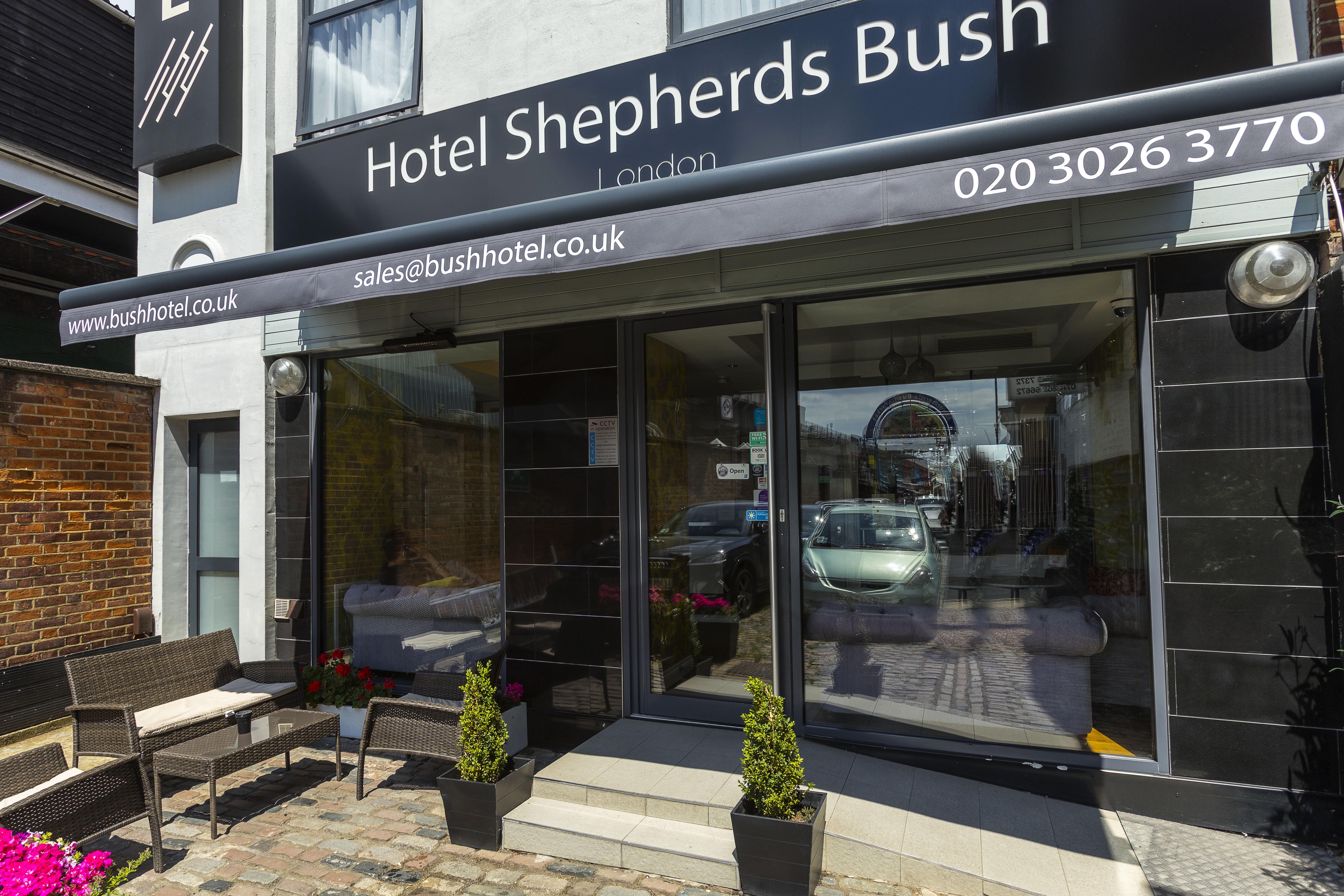 Hotel Shepherds Bush Лондон Екстериор снимка