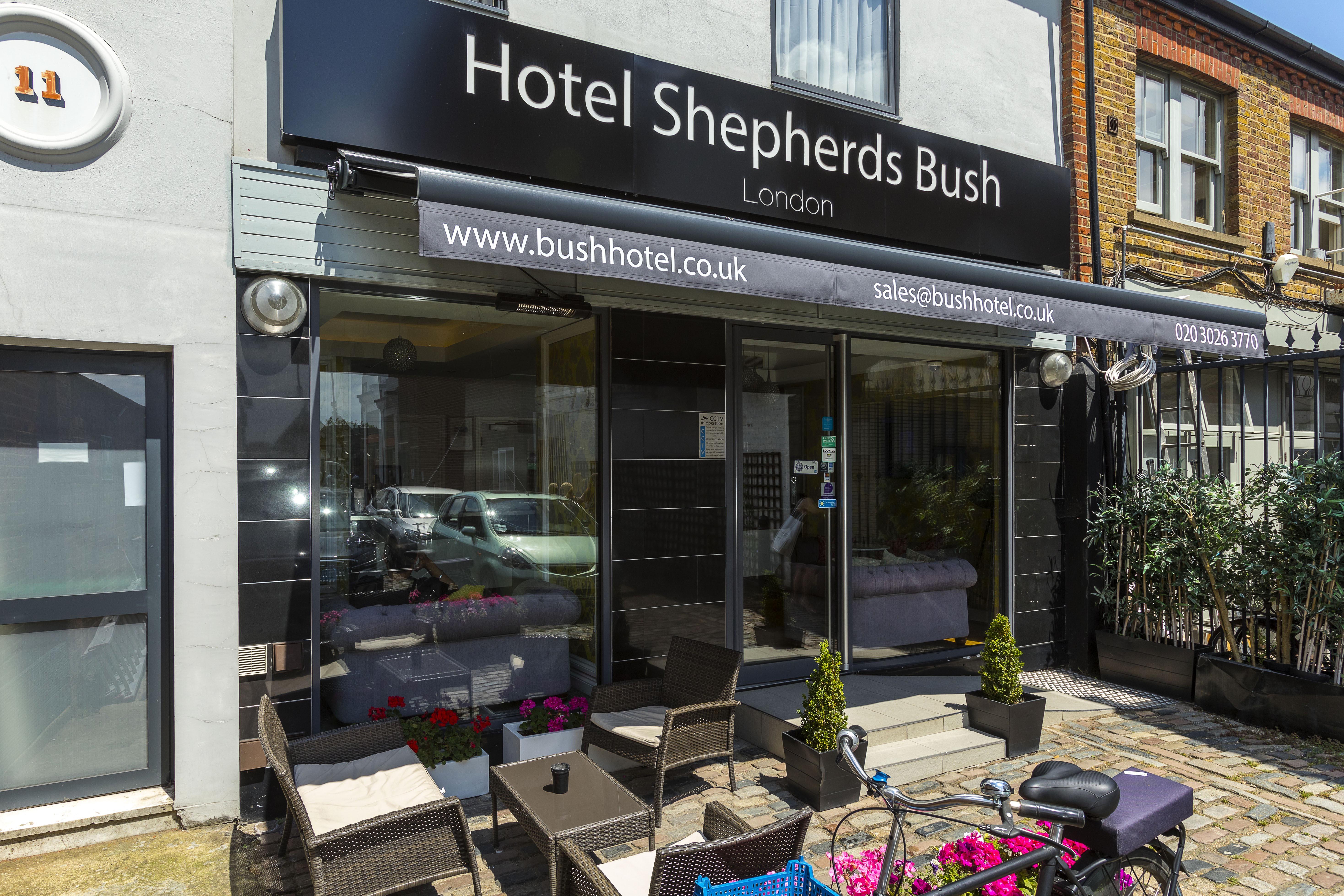 Hotel Shepherds Bush Лондон Екстериор снимка